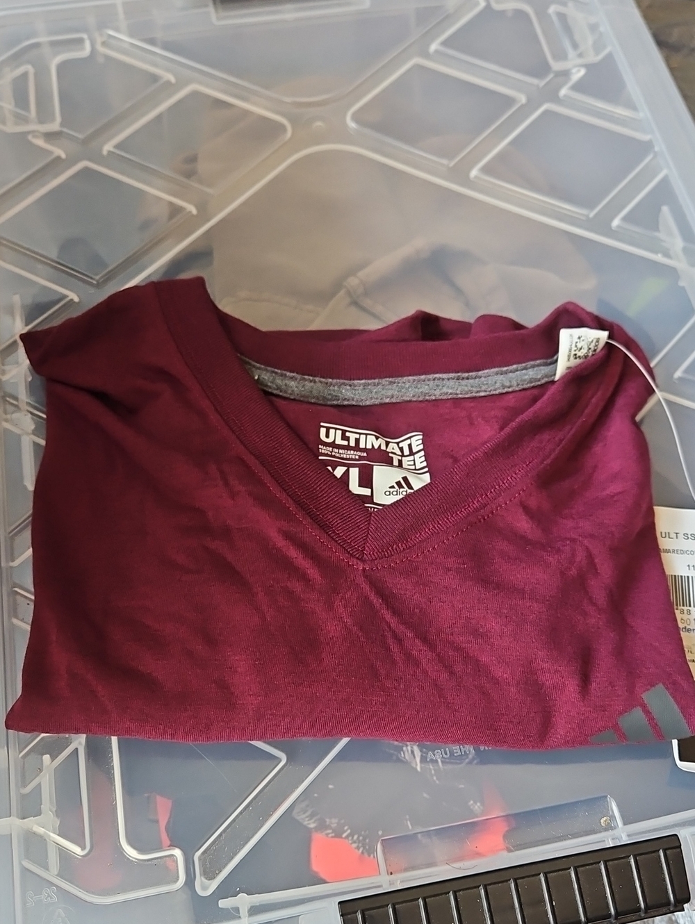 Adidas Mens V-Neck Tee in Burgundy(16)